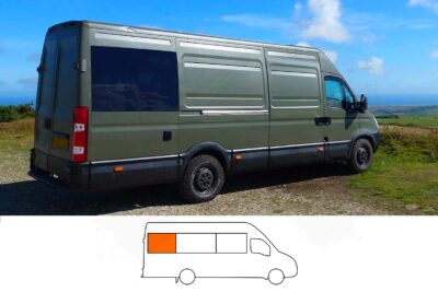 Iveco-Daily-LWB-O_S-Rear-Fixed-Window-3906_VP
